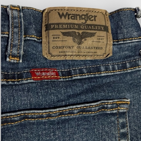Wrangler Heritage Style Relaxed Fit Blue Jeans 40x30 - Picture 3 of 4